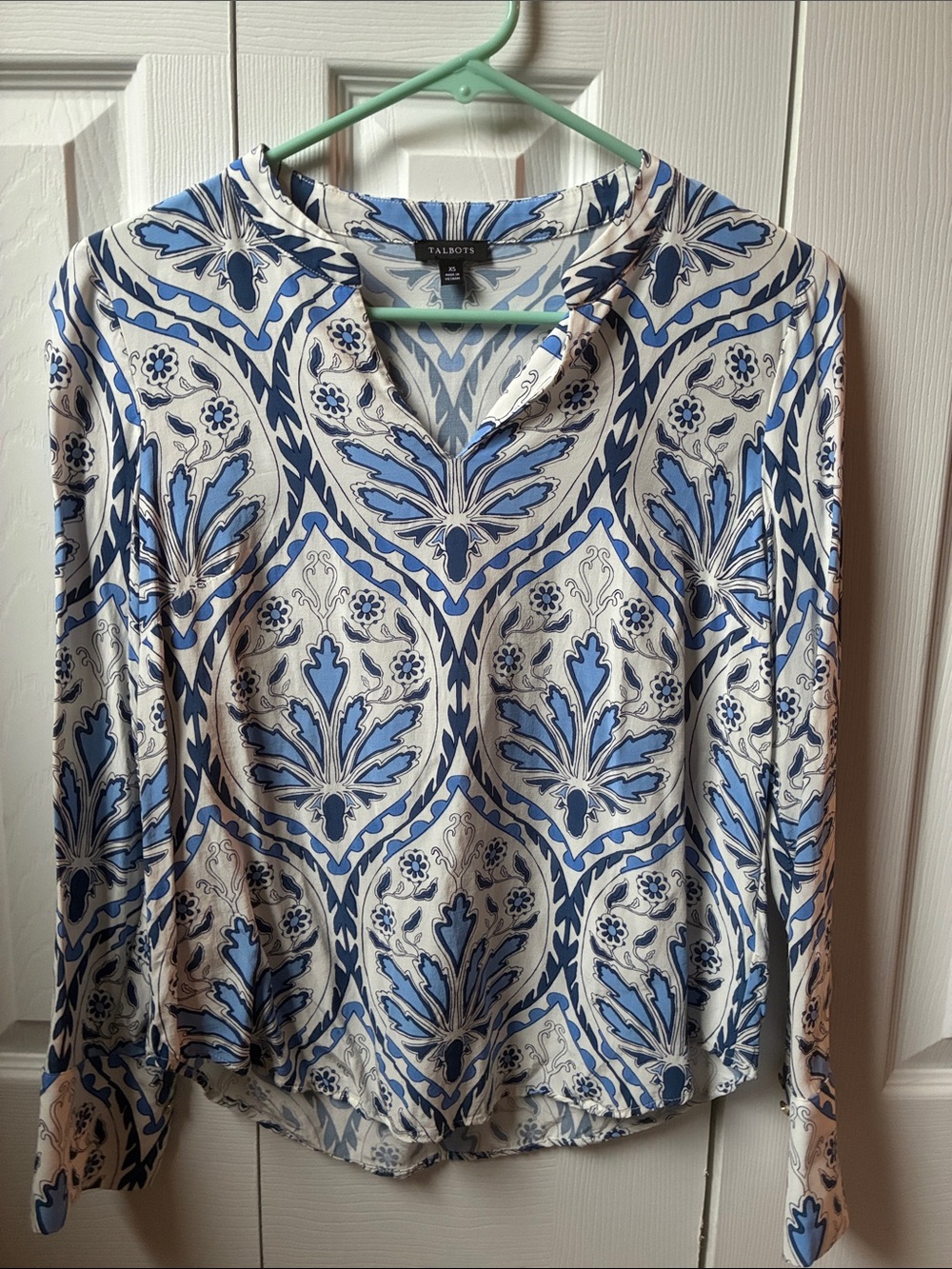 Talbots Blue and White Printed V-Neck Tunic Top